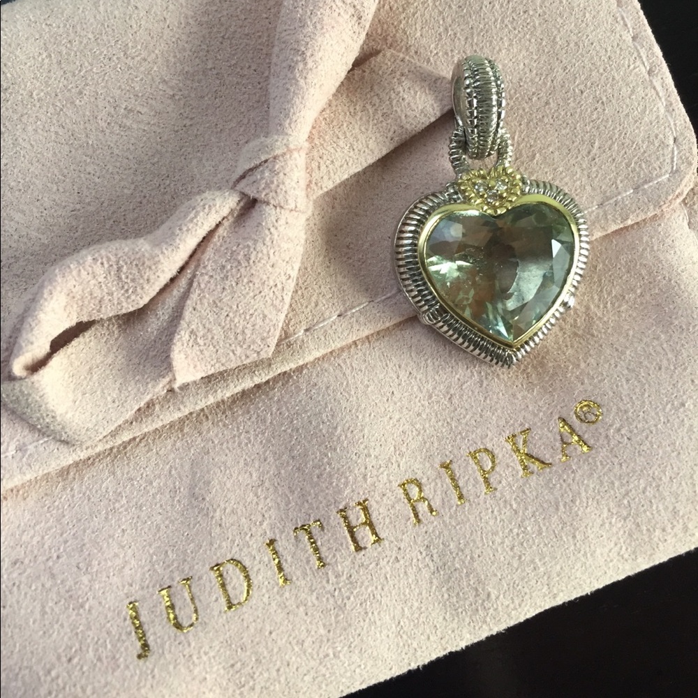 JUDITH RIPKA green heart pendant