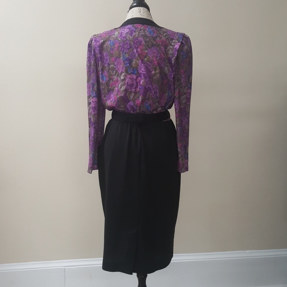 Dress - Picture 6 of 7