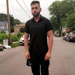 Meet your Posher, Parminder