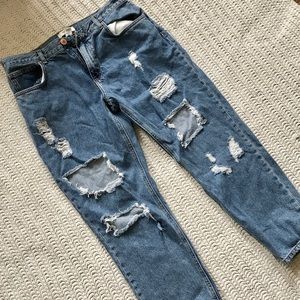 Medium wash boyfriend jeans
