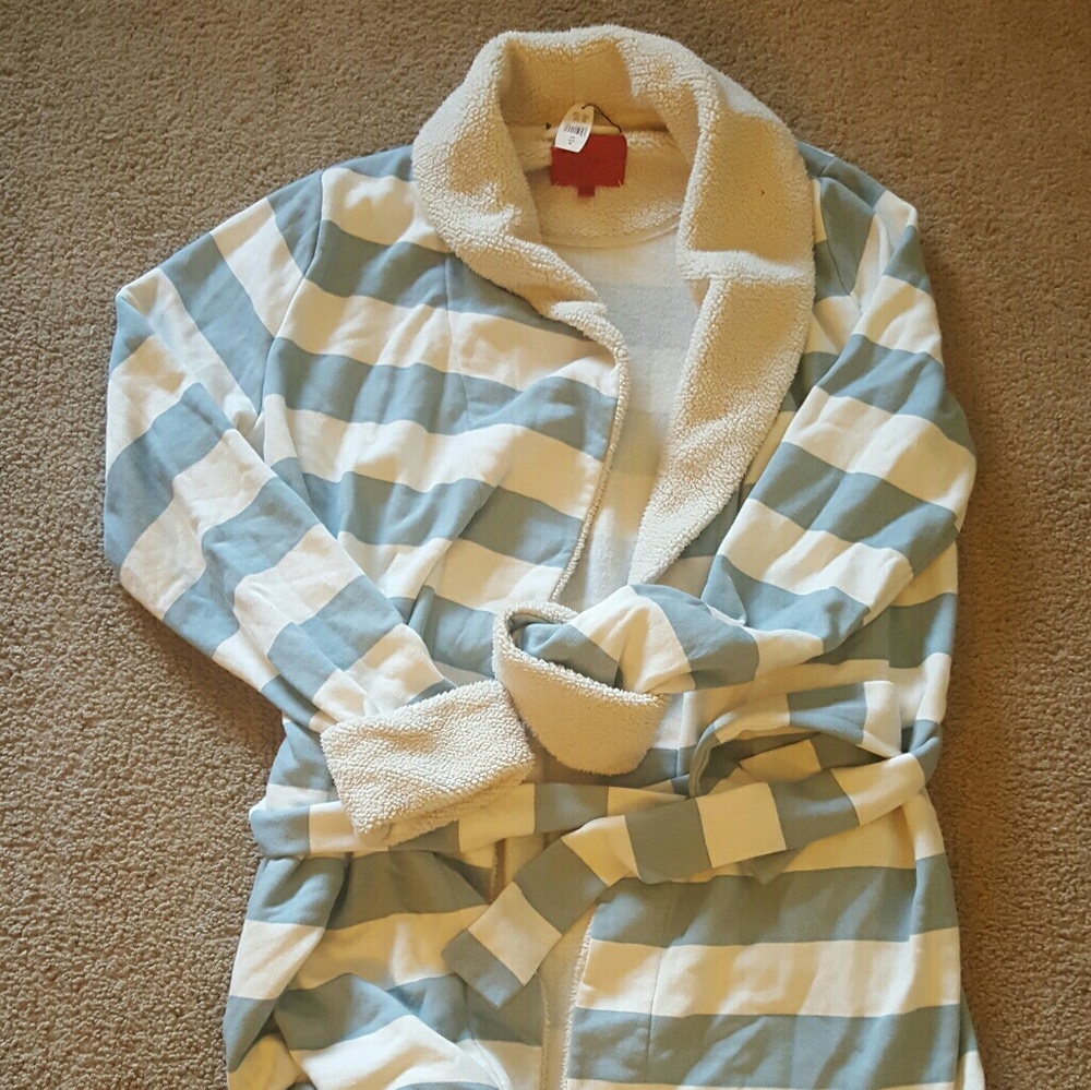 Victoria's Secret Robe *FIRM*
