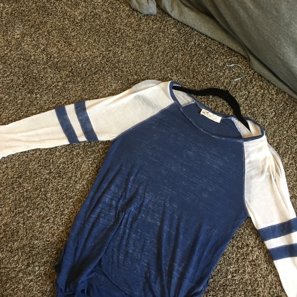 Hollister baseball tee