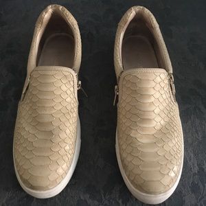 J/Slides snake skin sneakers