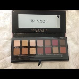 Modern Renaissance Anastasia Beverly Hills