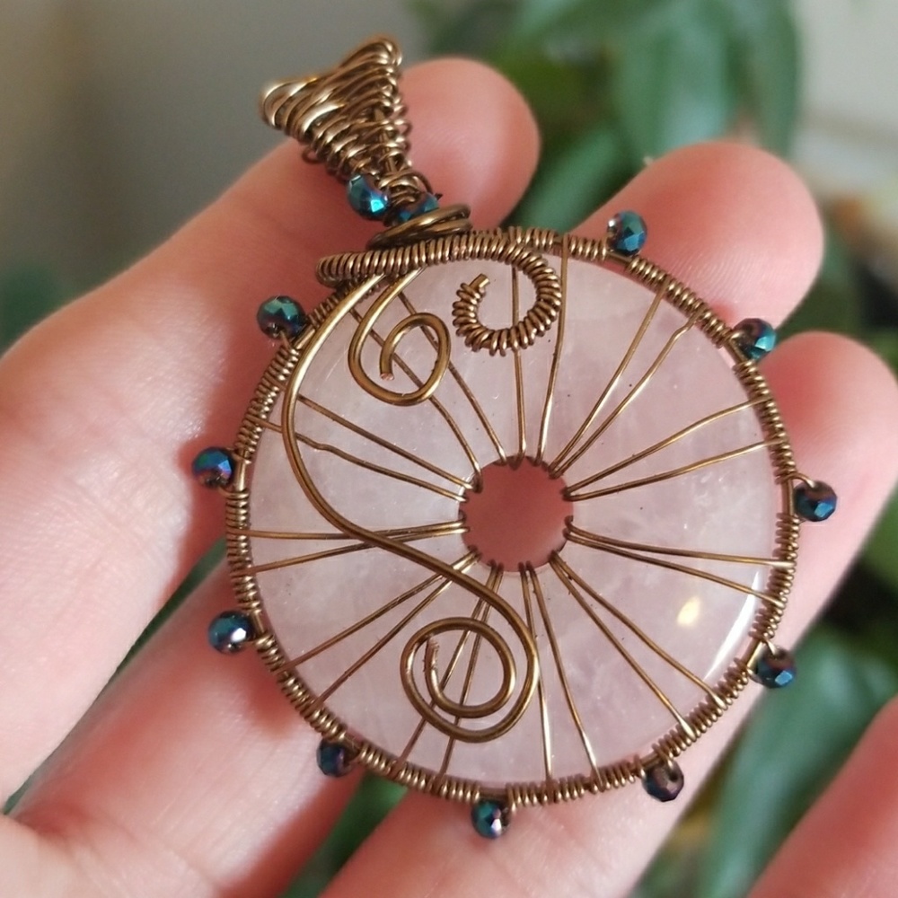 Wire wrappped necklace pendant