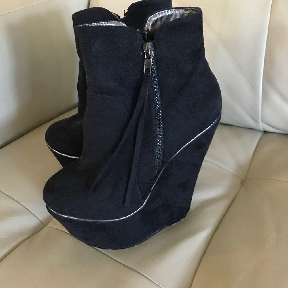 Platform Booties Sz 5.5