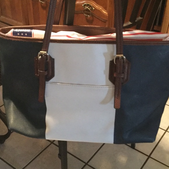 Large tote - Picture 2 of 6