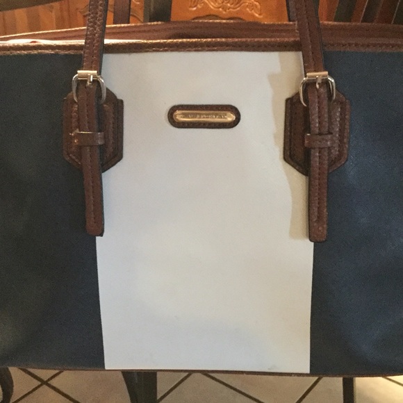 Large tote - Picture 3 of 6