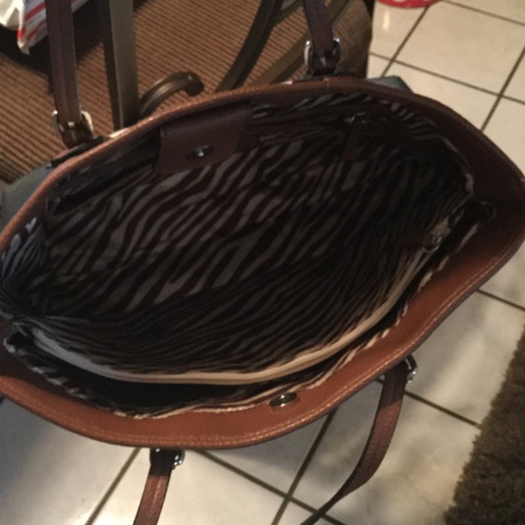 Large tote - Picture 4 of 6