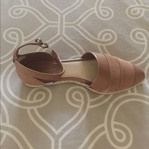 Nine West, Camel espadrilles