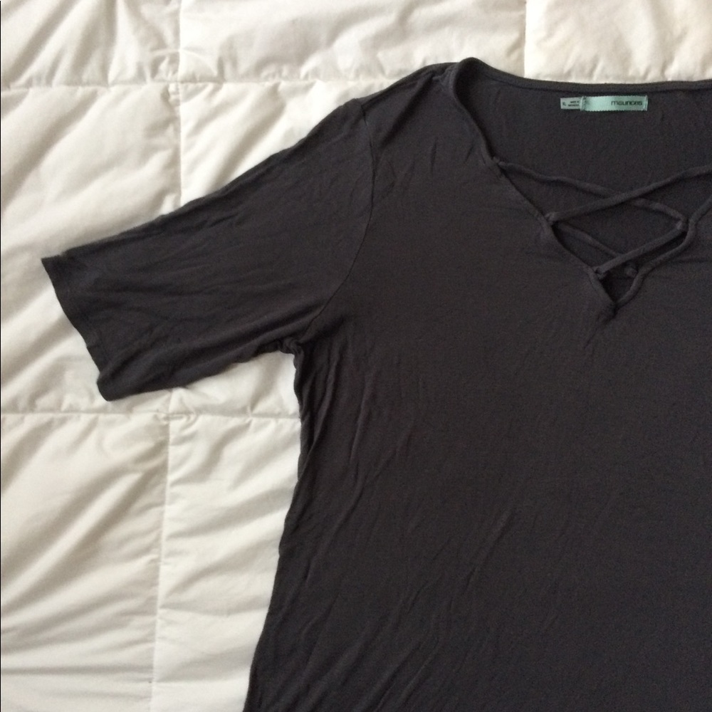 Grey Shirt - Picture 3 of 4