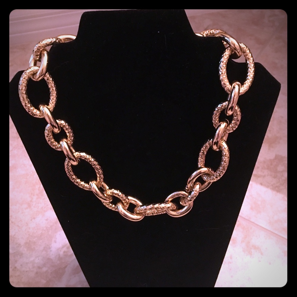 Lulu Avenue Gold chain necklace