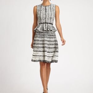 Oscar de La Renta Silk Crochet Scarf