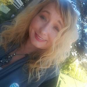 Meet your Posher, Stacy