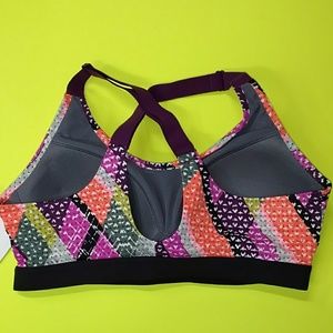 NEW Victoria Sport Bra