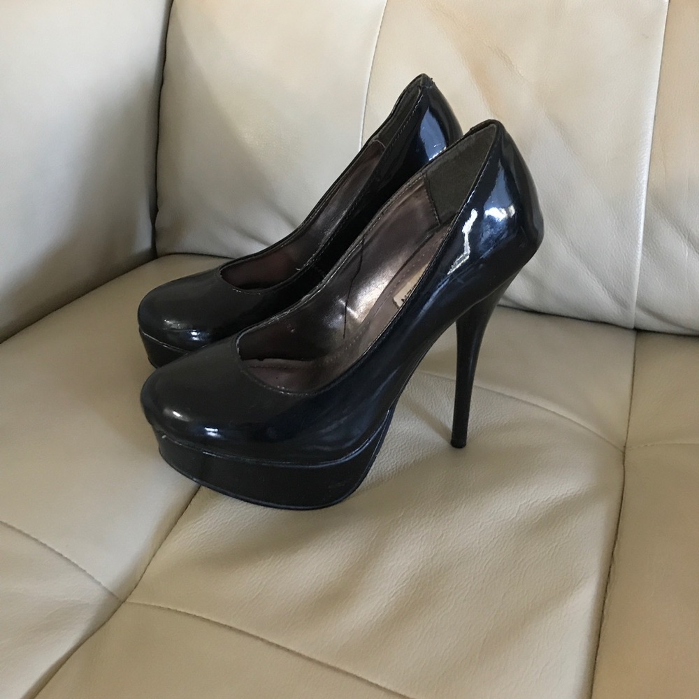 Steve Madden Patent Leather Heels Sz 5