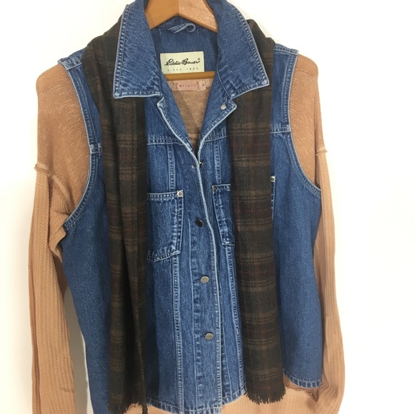 Eddie Bauer Jackets & Blazers - 🎄 Women’s Eddie Bauer jean vest adjustable back
