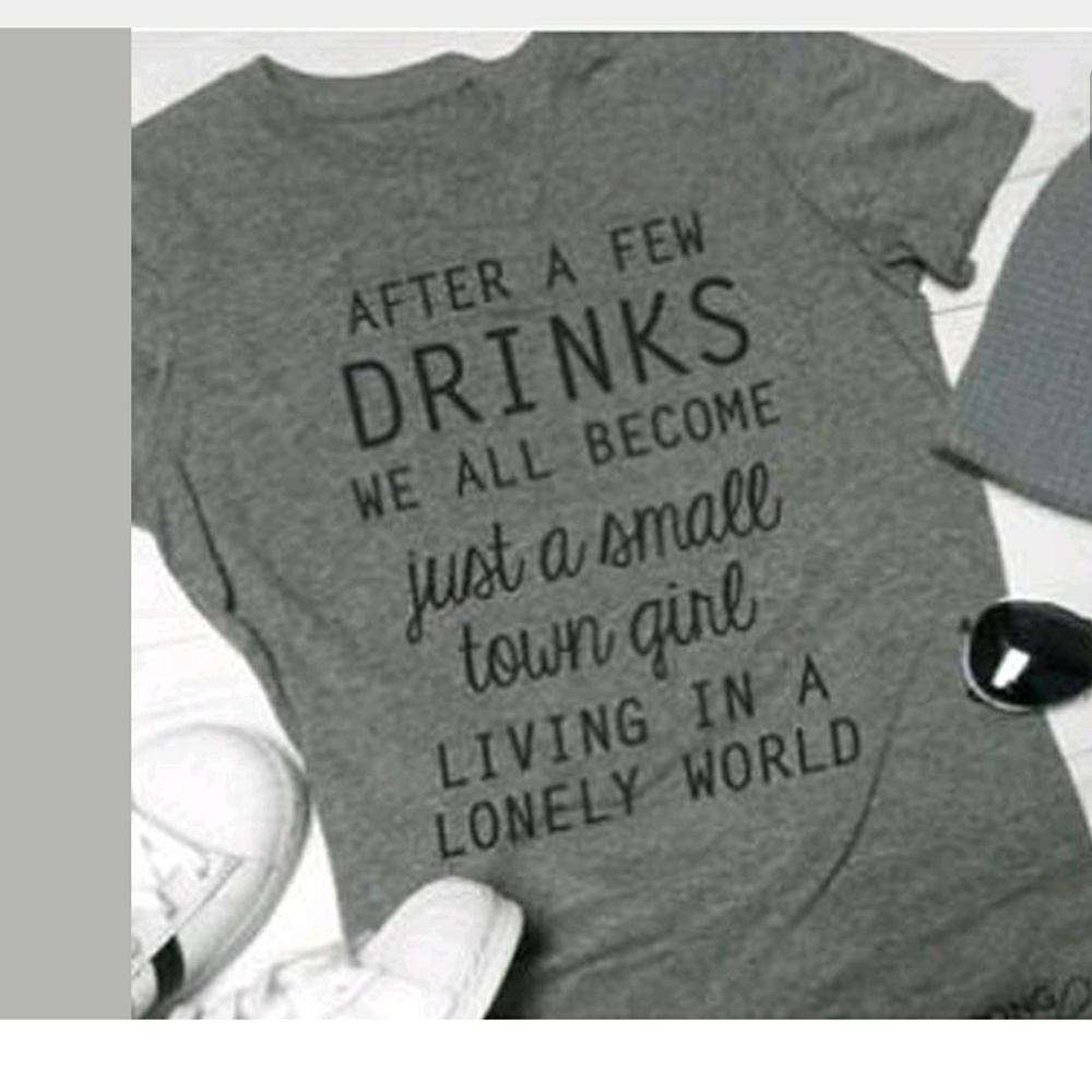 "SMALL TOWN GIRL" T-SHIRT