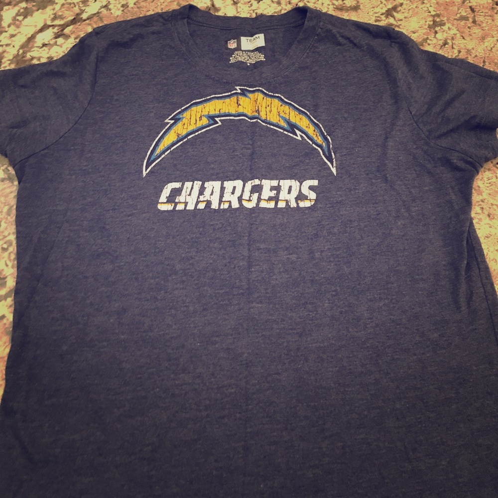 LA Chargers woman’s top
