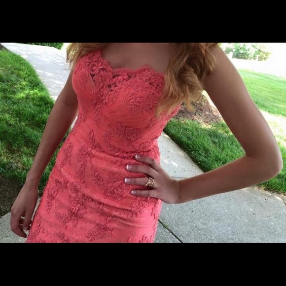 Prom dress - Picture 2 of 2