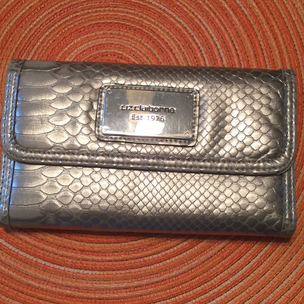 Checkbook wallet