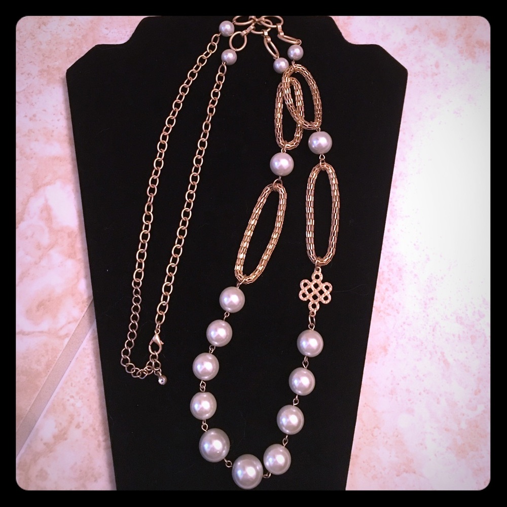 Lulu Avenue Long gold necklace