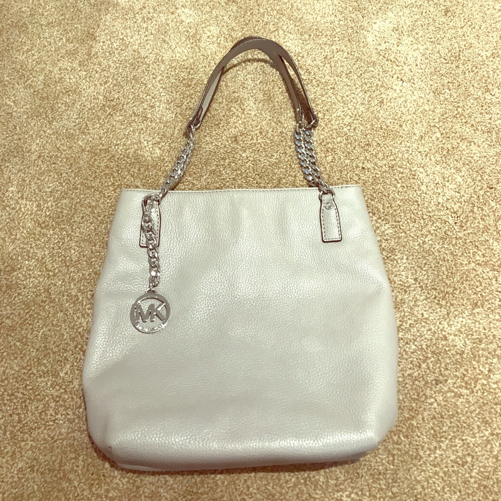 MICHAEL KORS 100% AUTHENTIC CHAINED PURSE