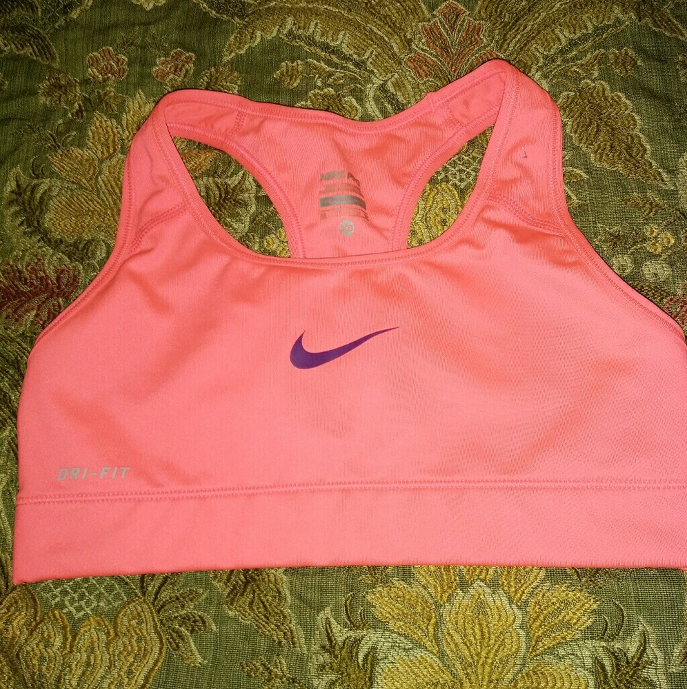 New sz xs nike pro dri fit sports bra