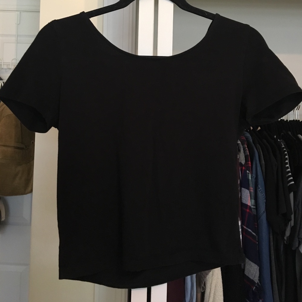 Forever 21 detailed black crop top
