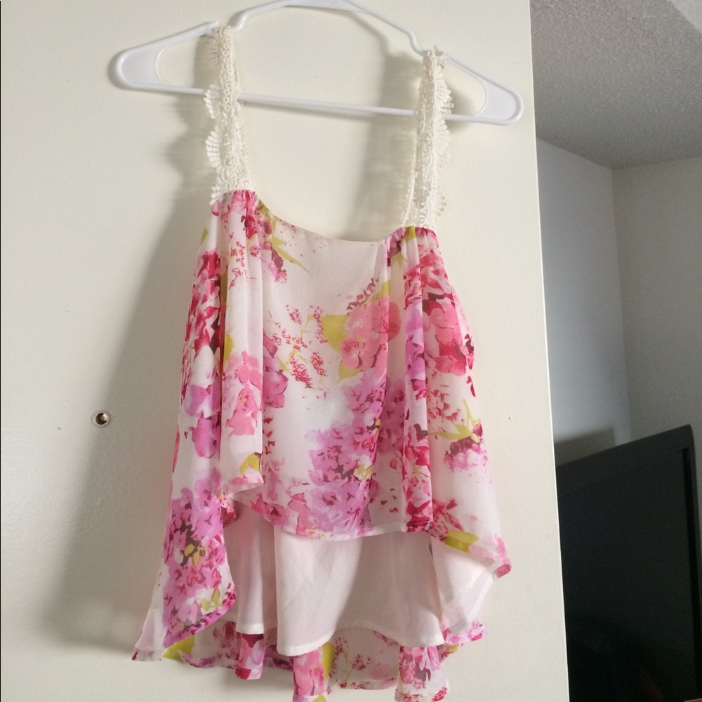 Stone Cold Fox floral crop