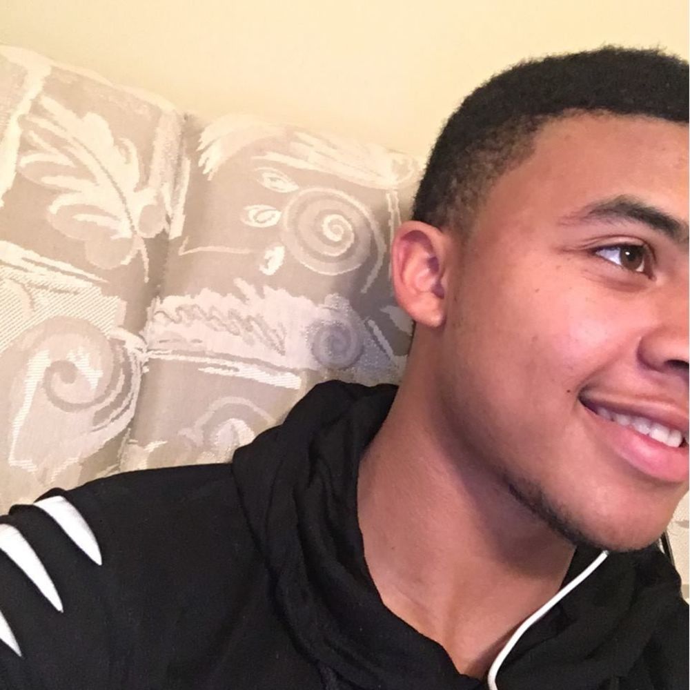 Meet your Posher, Iam