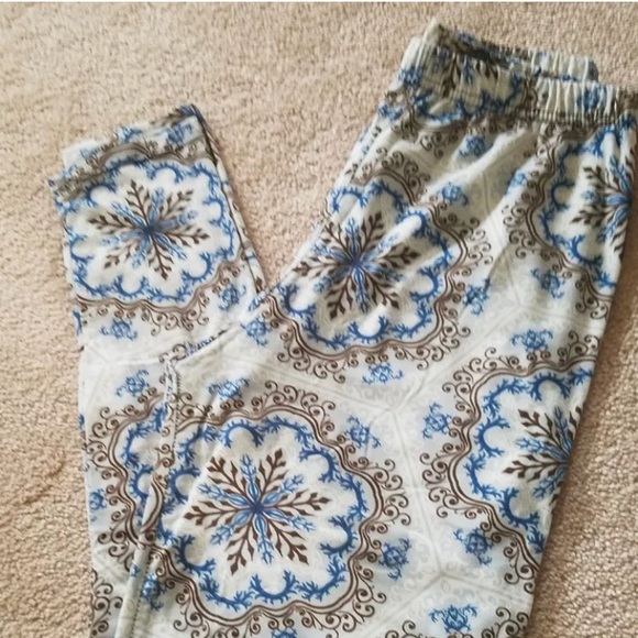 ❄️❄️❄️❄️❄️❄️Snowflake Leggings- - Picture 1 of 4