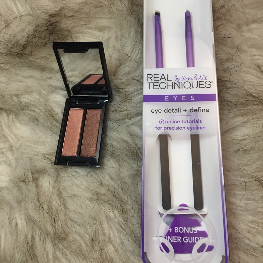 Eye Brush And Eyeshadow Set