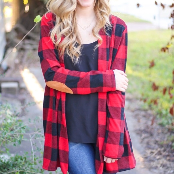 Last one!!! SMALL buffalo plaid Cardigan - Picture 2 of 6