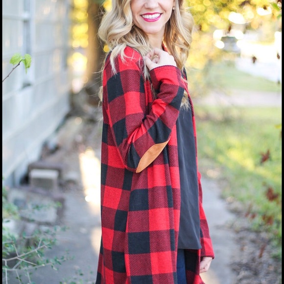 Last one!!! SMALL buffalo plaid Cardigan - Picture 4 of 6