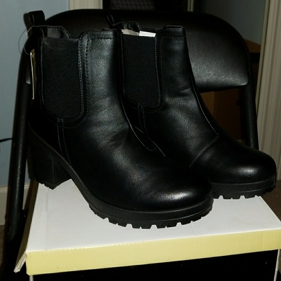 Black Booties. - Picture 2 of 8