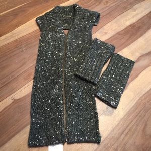 Veronica Beard vest dark green Dickey with cuffs