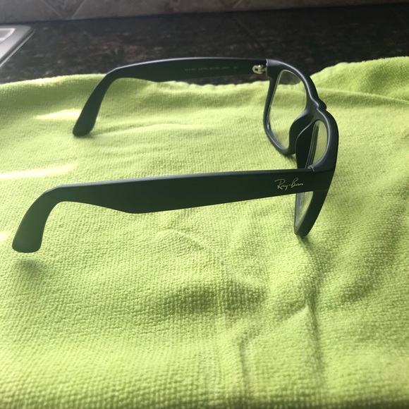 Ray Ban Eyewear - Picture 3 of 3