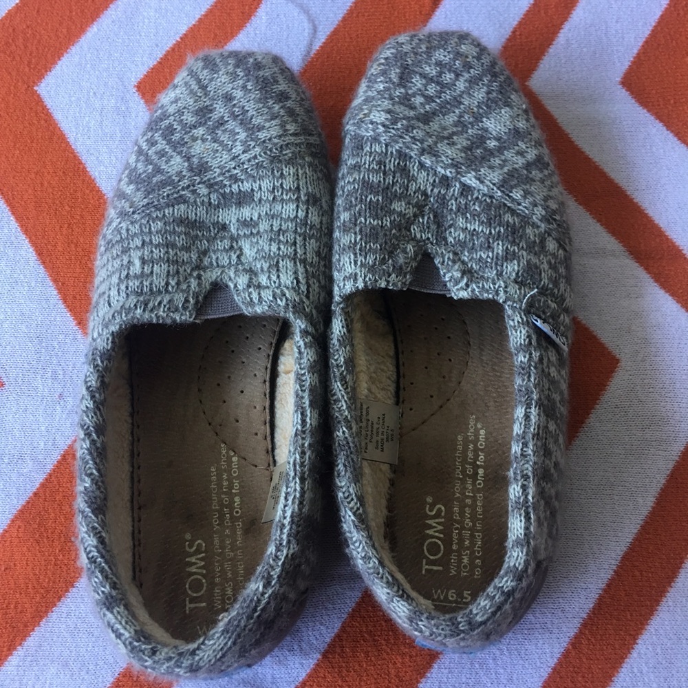 Sherpa lined sweater-like Toms