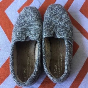 Sherpa lined sweater-like Toms