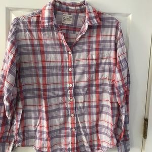 American eagle plaid shirt size medium