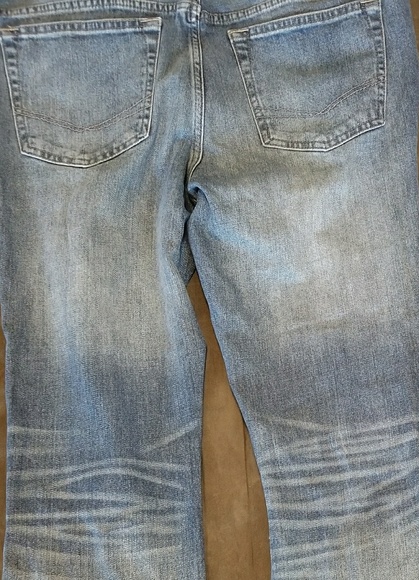 FLASH SALE..Men's Skinny-Fit Distressed Jeans - Picture 2 of 4