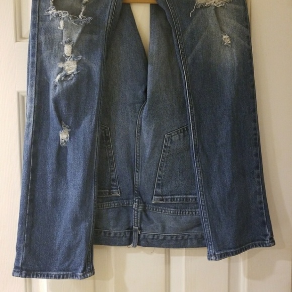 FLASH SALE..Men's Skinny-Fit Distressed Jeans - Picture 3 of 4