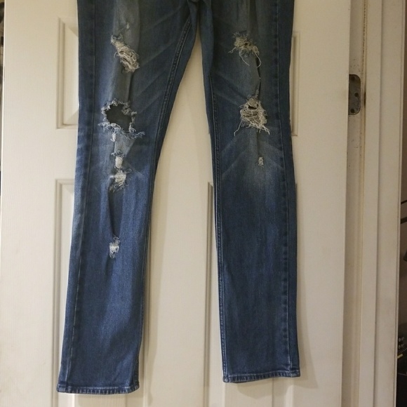 FLASH SALE..Men's Skinny-Fit Distressed Jeans - Picture 4 of 4