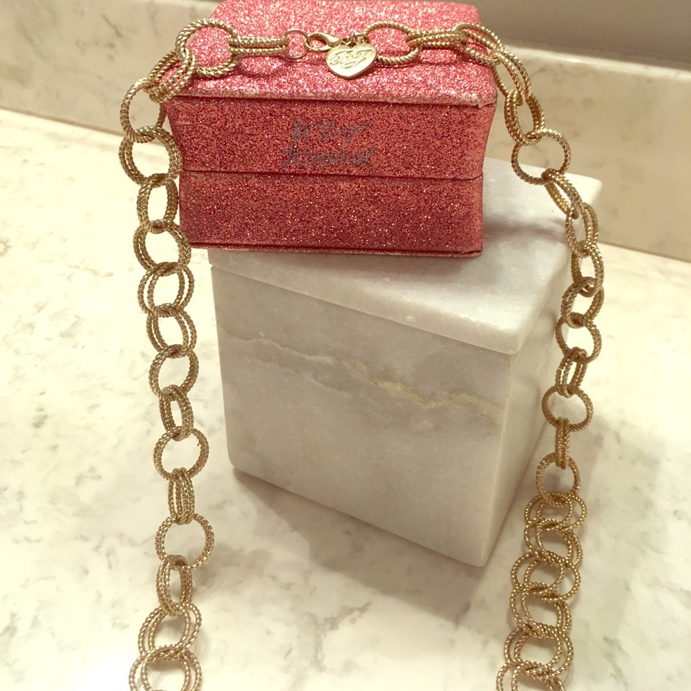Betsey Johnson necklace
