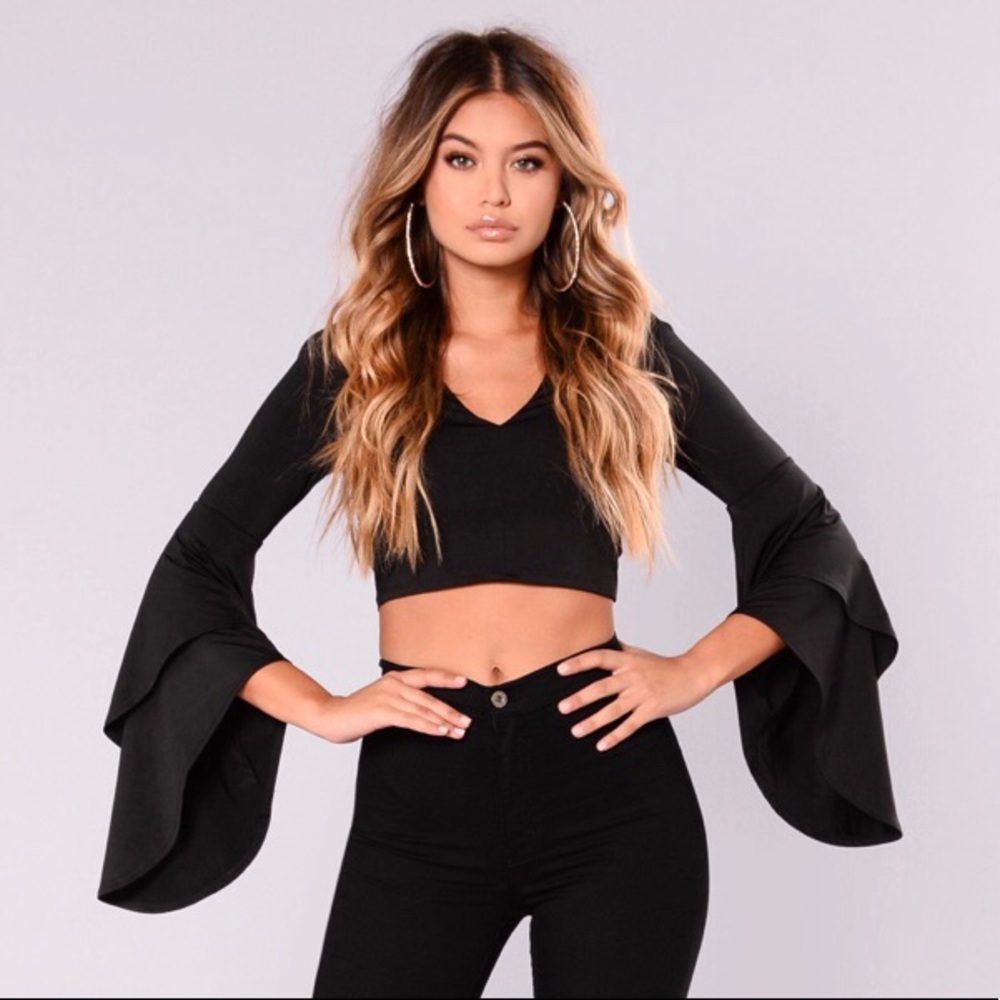 🔹SALE - FINAL PRICE🔹Bell sleeve top