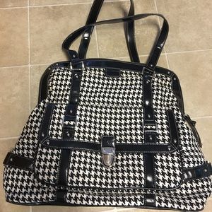 Target black and white houndstooth tote bag.