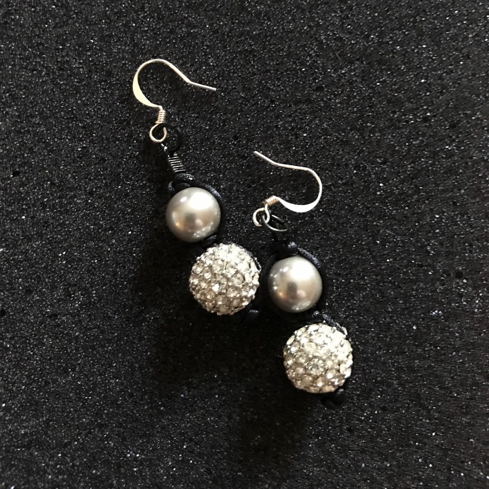Elegant earrings