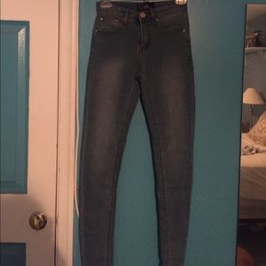 Kim light wash slim jeans