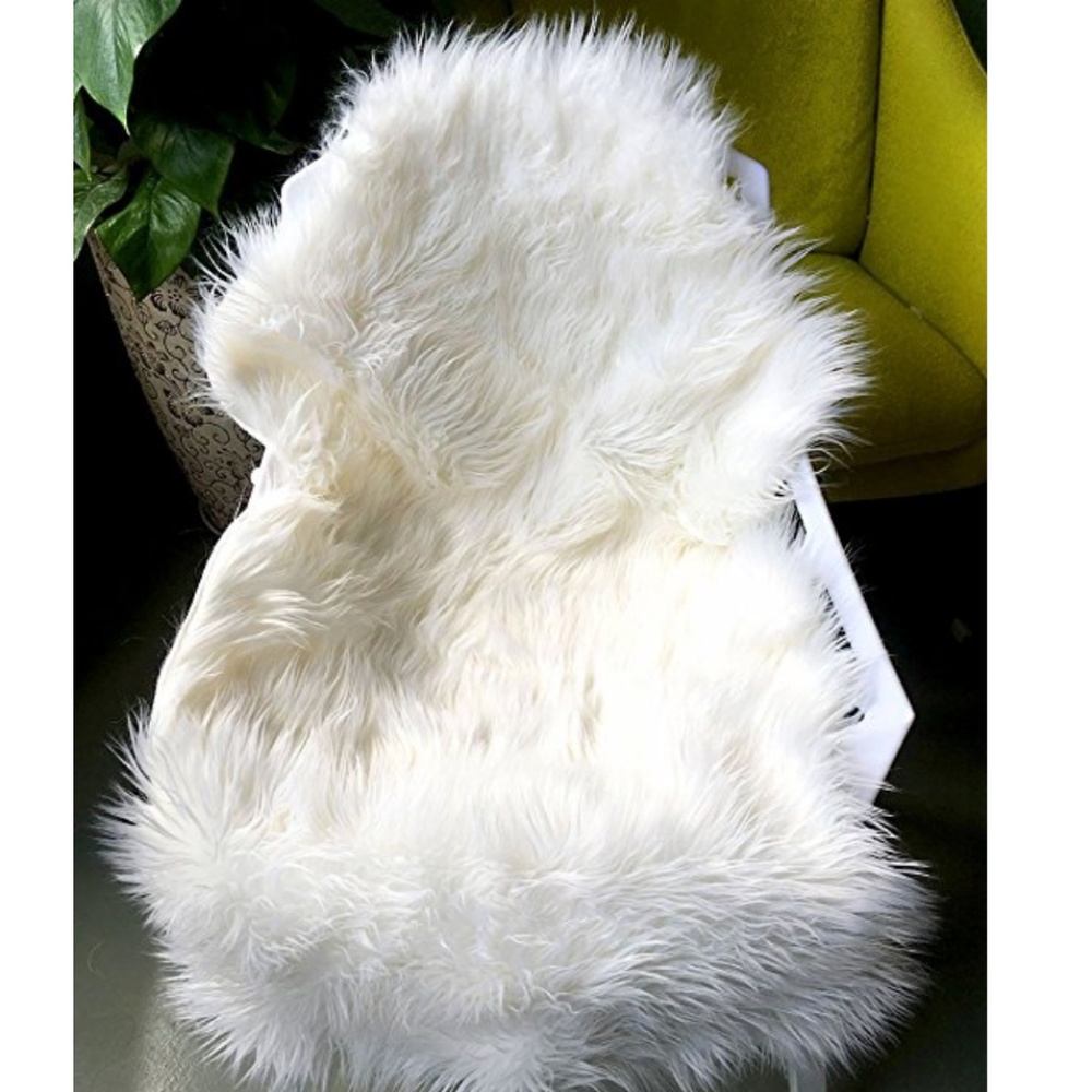 OJIA Deluxe Soft Faux Sheepskin Chair Cover Seat